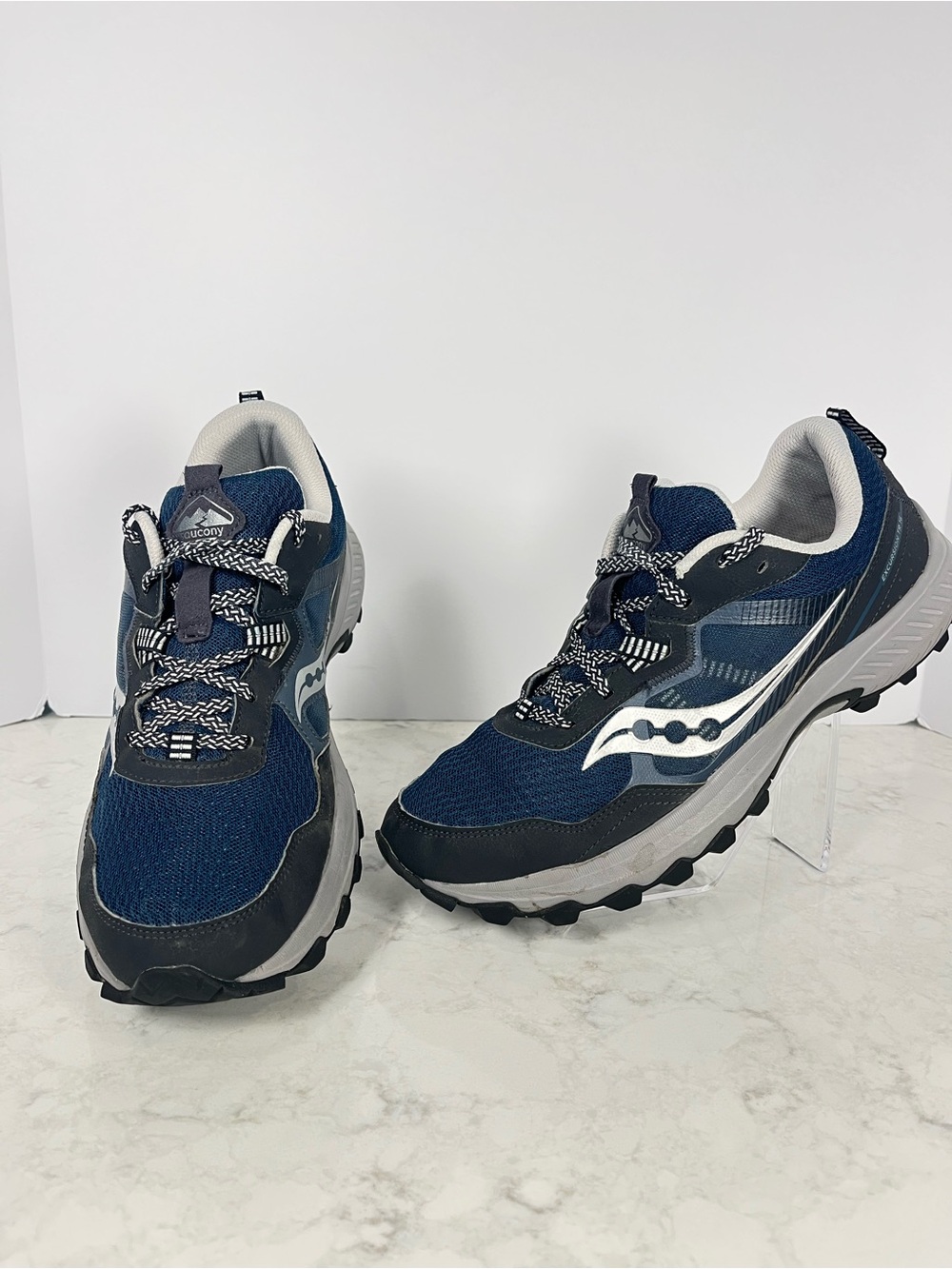 Saucony Men’s Navy and Gray Excursion TR16 Trail Sneakers